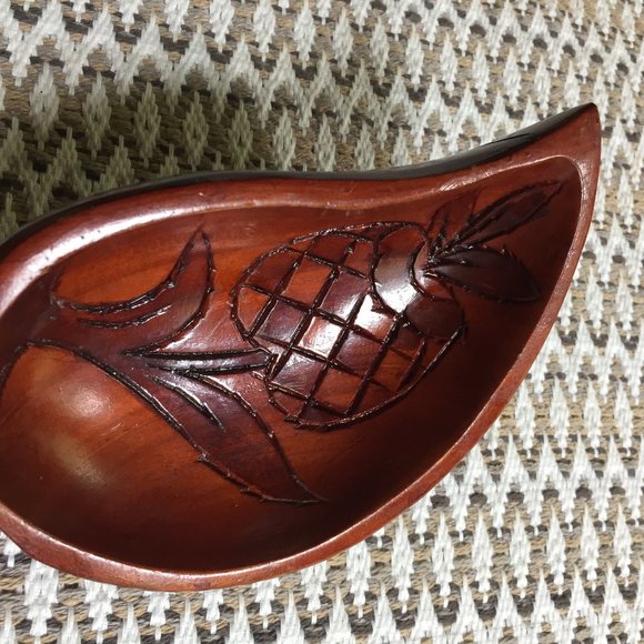 Wood MonkeyPod Leaf Serving Snack Bowl Carved Boho - Picture 2 of 5